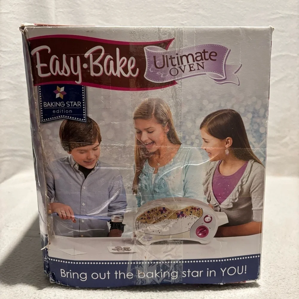 Hasbro Easy Bake Ultimate Oven Baking Star Edition New in open box